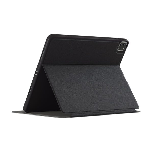 ipad case on side with magnet